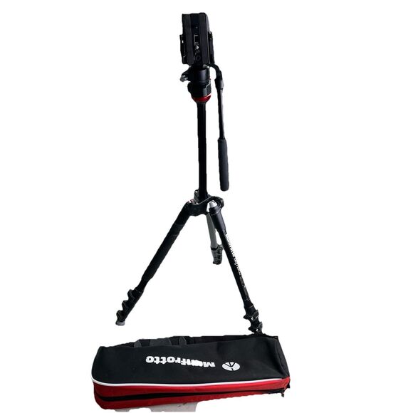 MANFROTTO Befree Live Tripod Fluid Grip Head Travel Compact Italy MVKBFR-LIVEUS - Picture 1 of 16